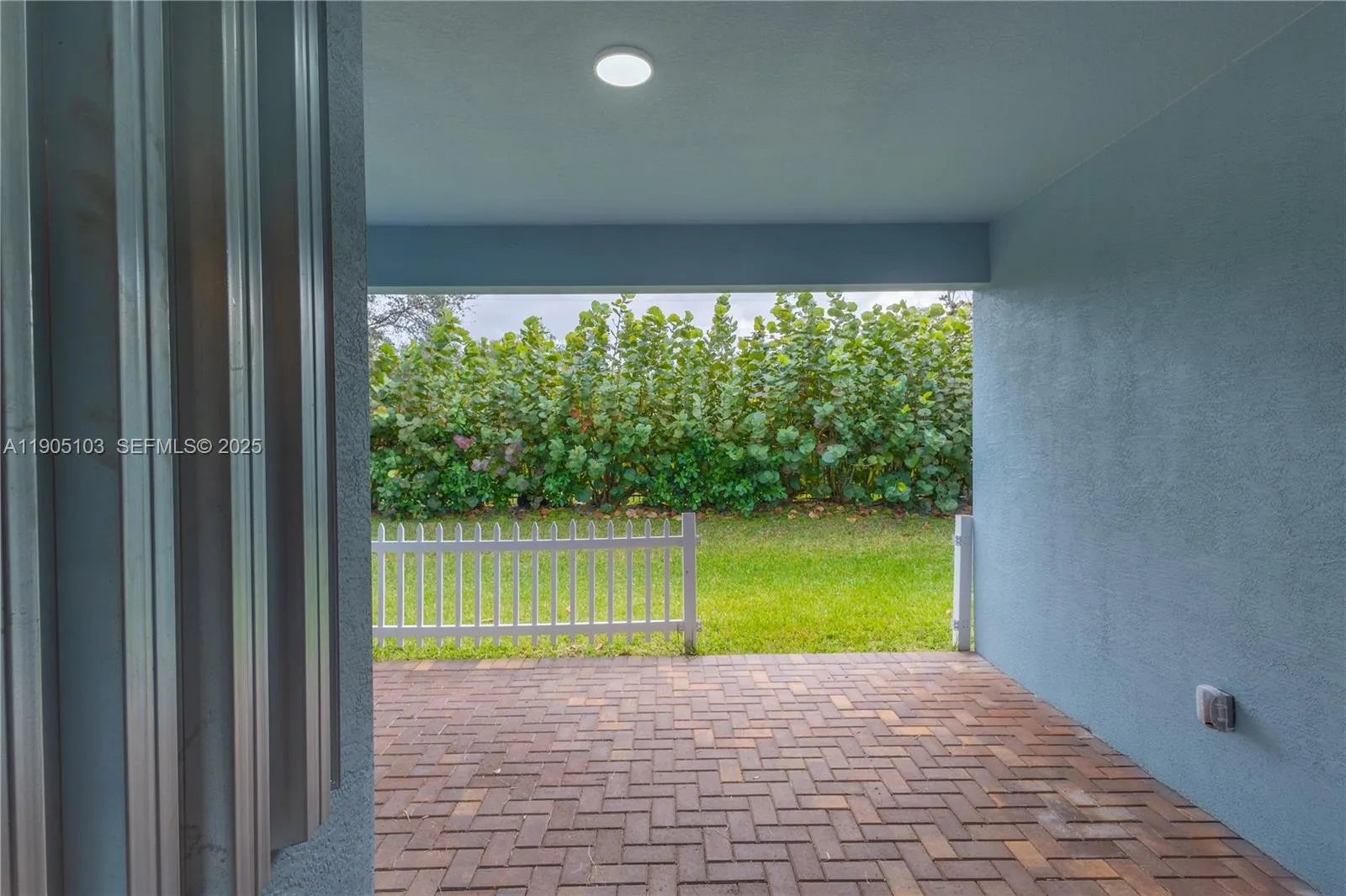 2547 Saint Lucia Circle