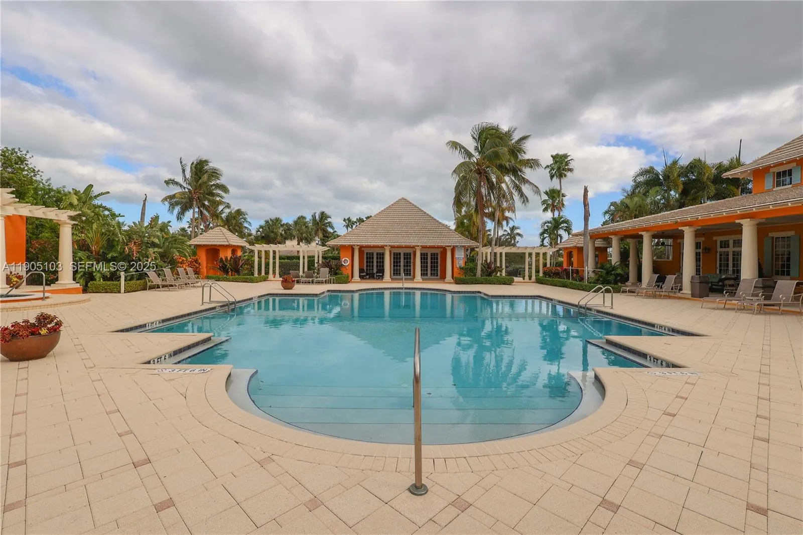 2547 Saint Lucia Circle