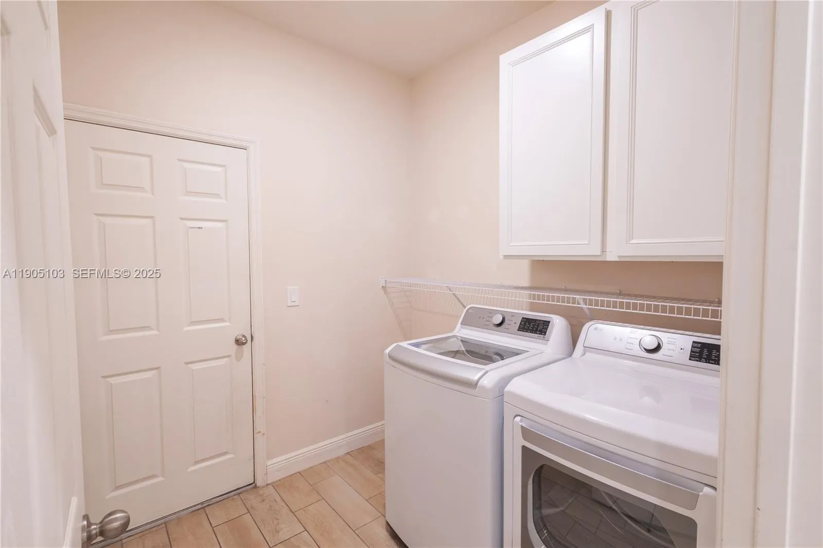 2547 Saint Lucia Circle