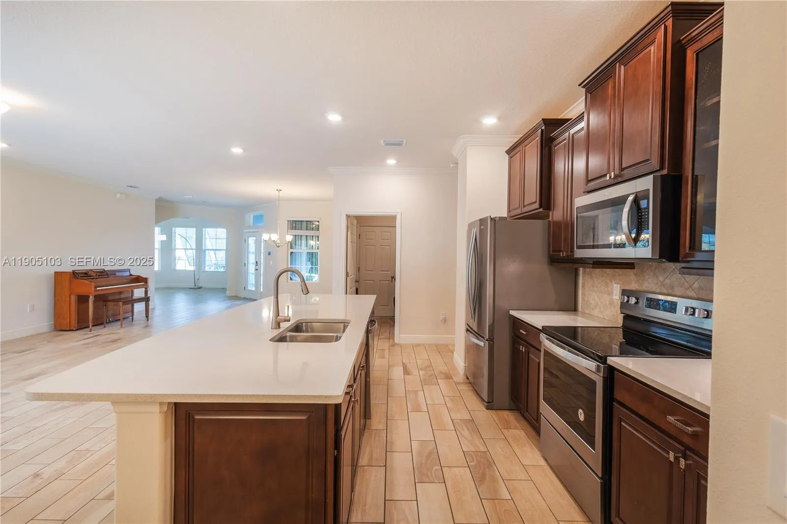 2547 Saint Lucia Circle