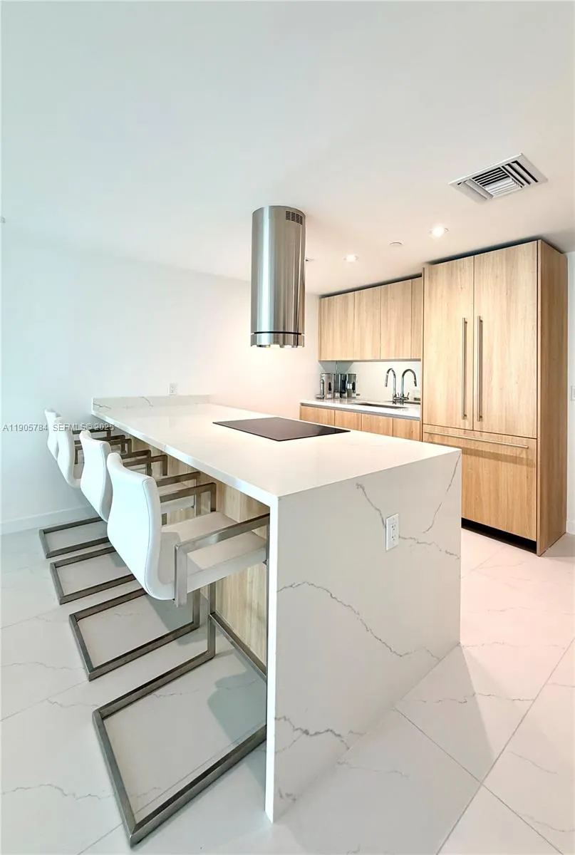 9901 W Bay Harbor Drive #505