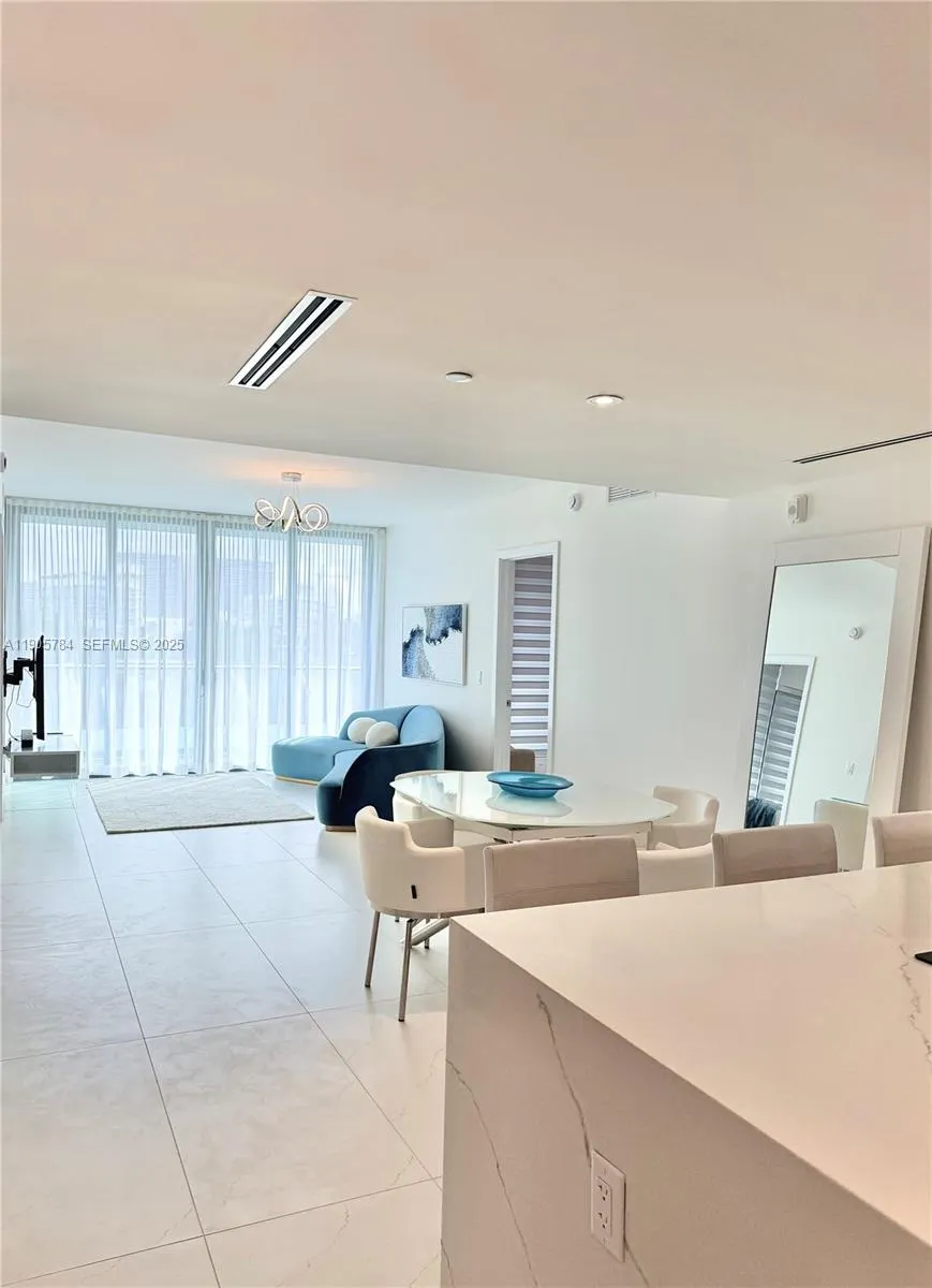 9901 W Bay Harbor Drive #505