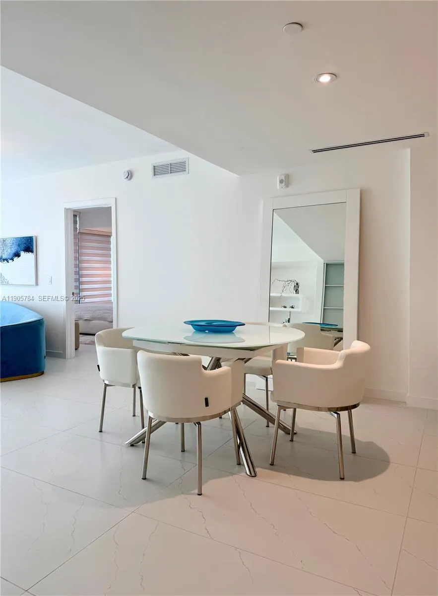 9901 W Bay Harbor Drive #505