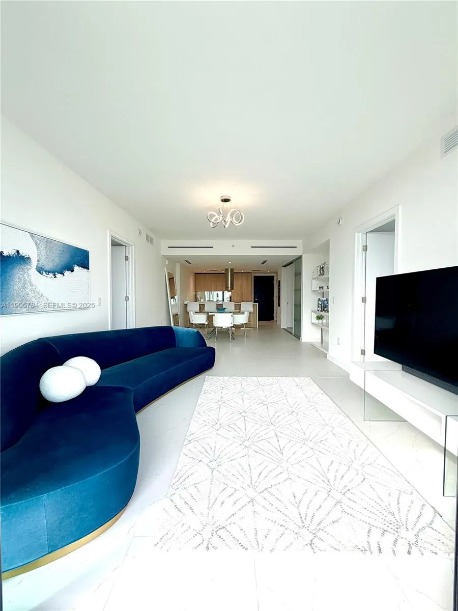 9901 W Bay Harbor Drive #505
