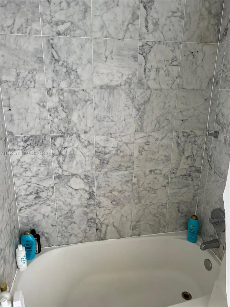 253 NE 2nd Street #632