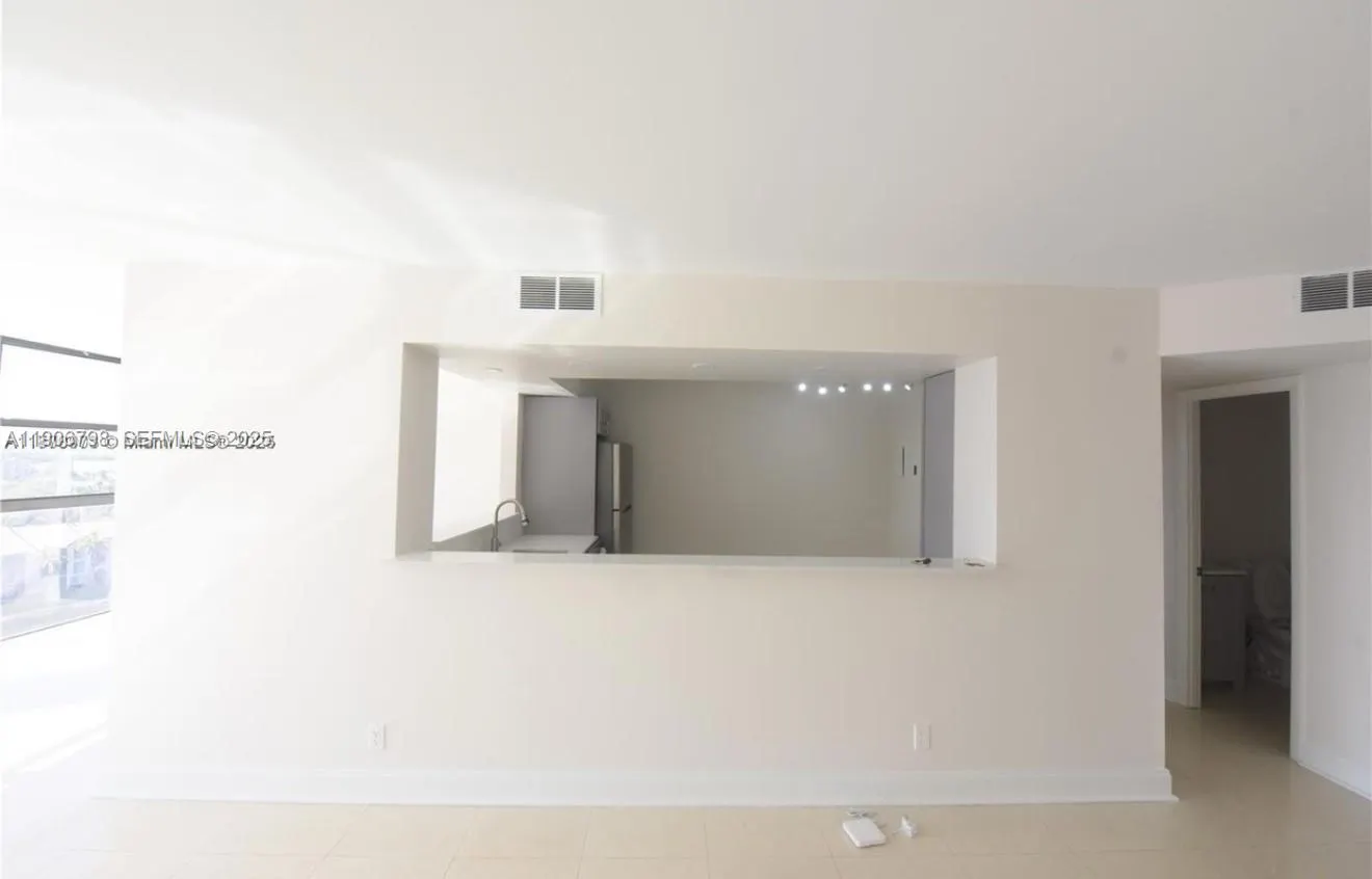 200 Leslie Drive #1124