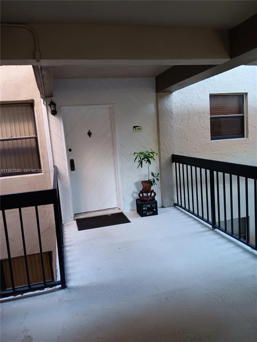 461 Ives Dairy Road #304-2