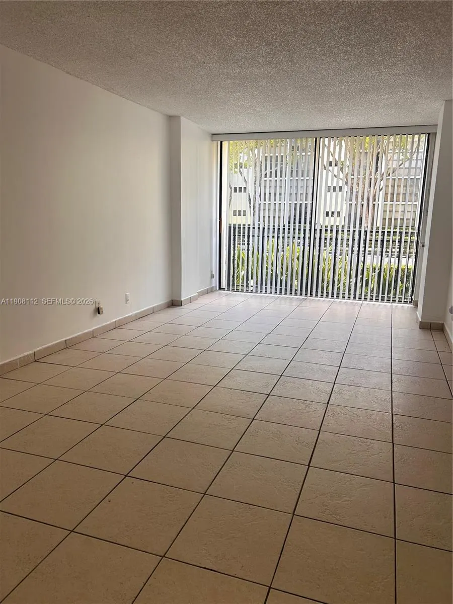 16909 N Bay Road #103