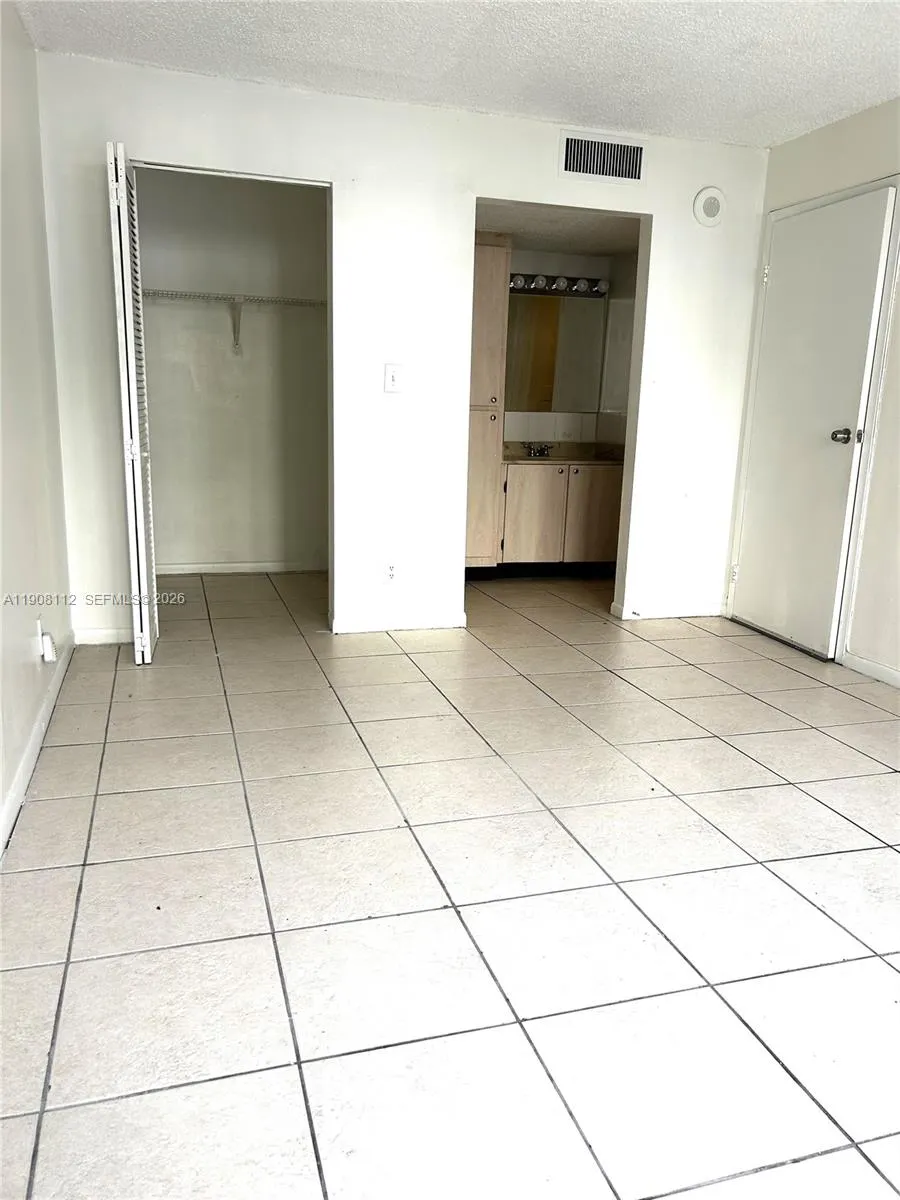 16909 N Bay Road #103