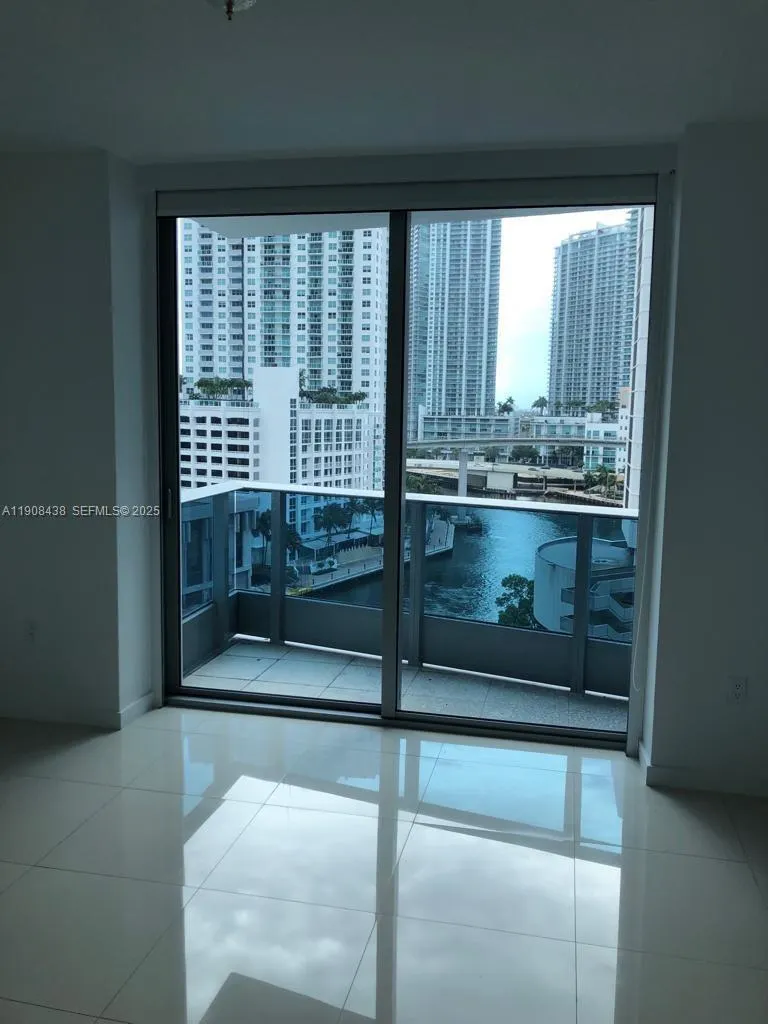 200 Biscayne Boulevard Way #902