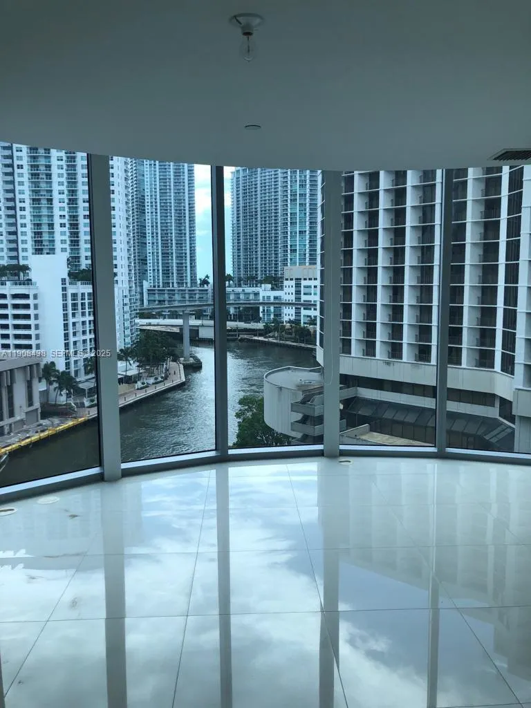 200 Biscayne Boulevard Way #902
