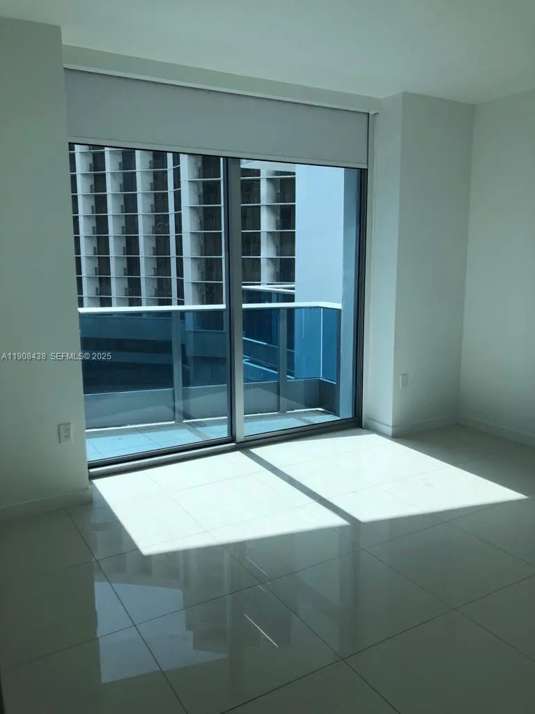 200 Biscayne Boulevard Way #902