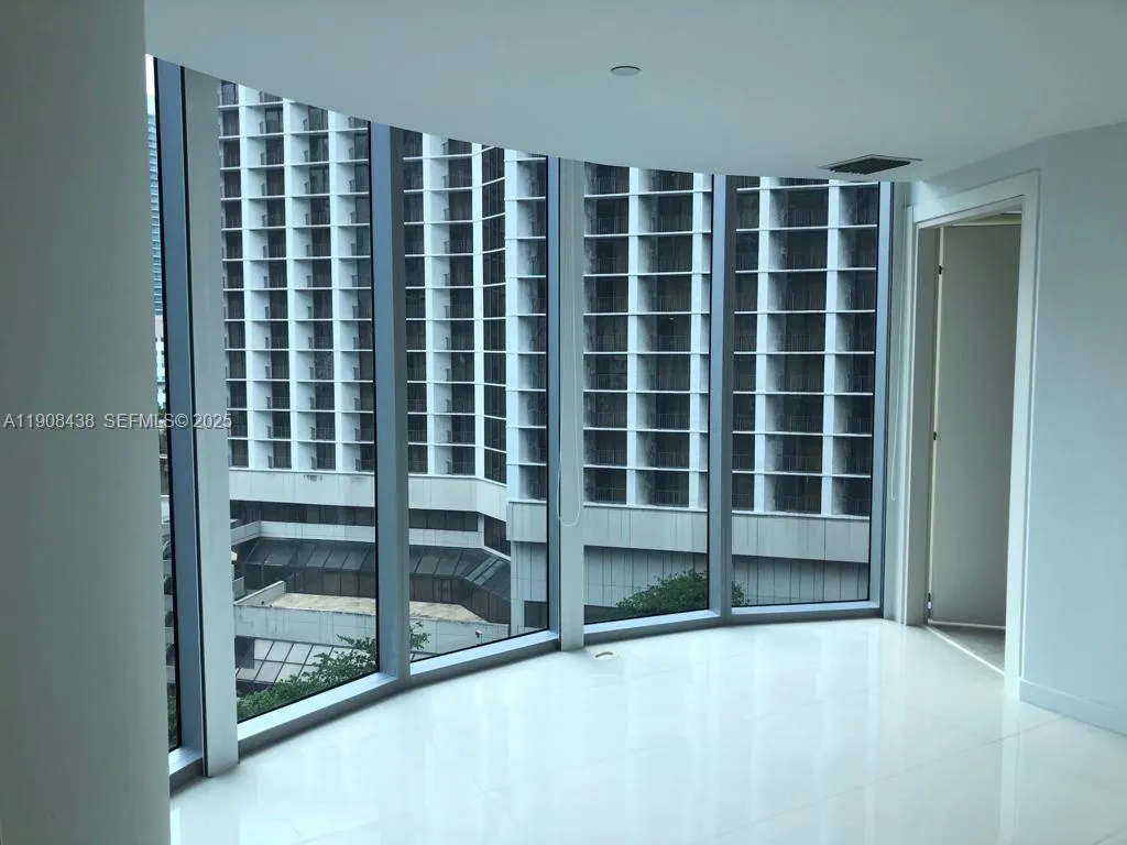 200 Biscayne Boulevard Way #902