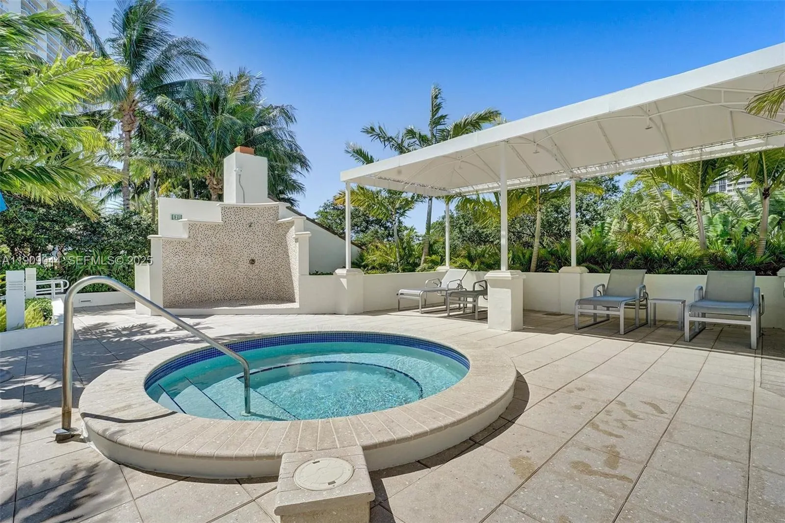 3000 Island Boulevard #1904