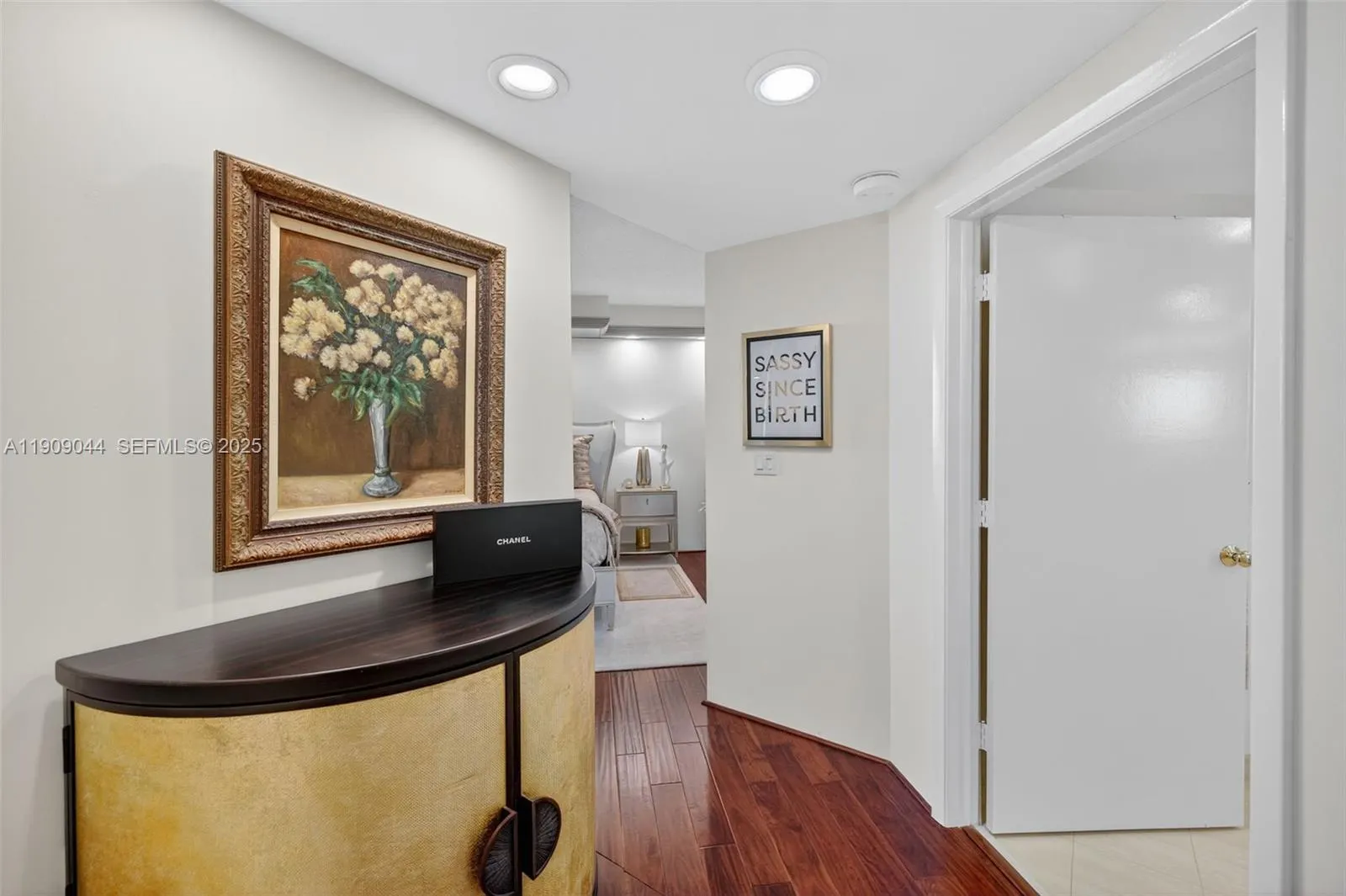 3000 Island Boulevard #1904
