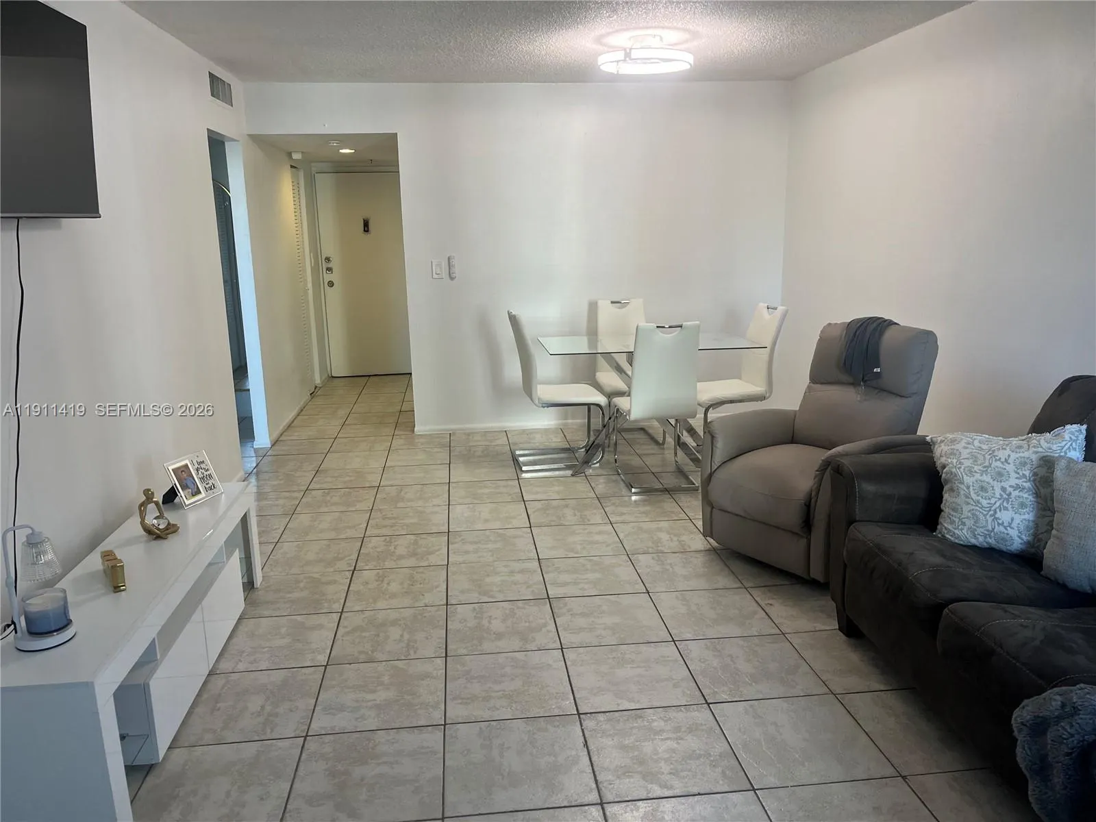 1825 W 44th Place #309