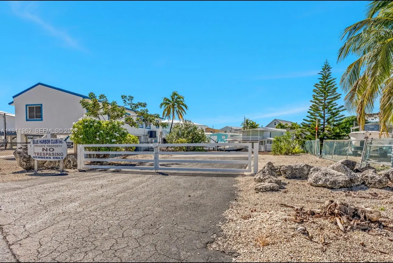 164 Blue Harbor