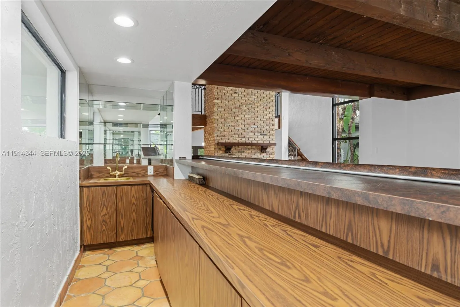 20215 W Oak Haven Circle