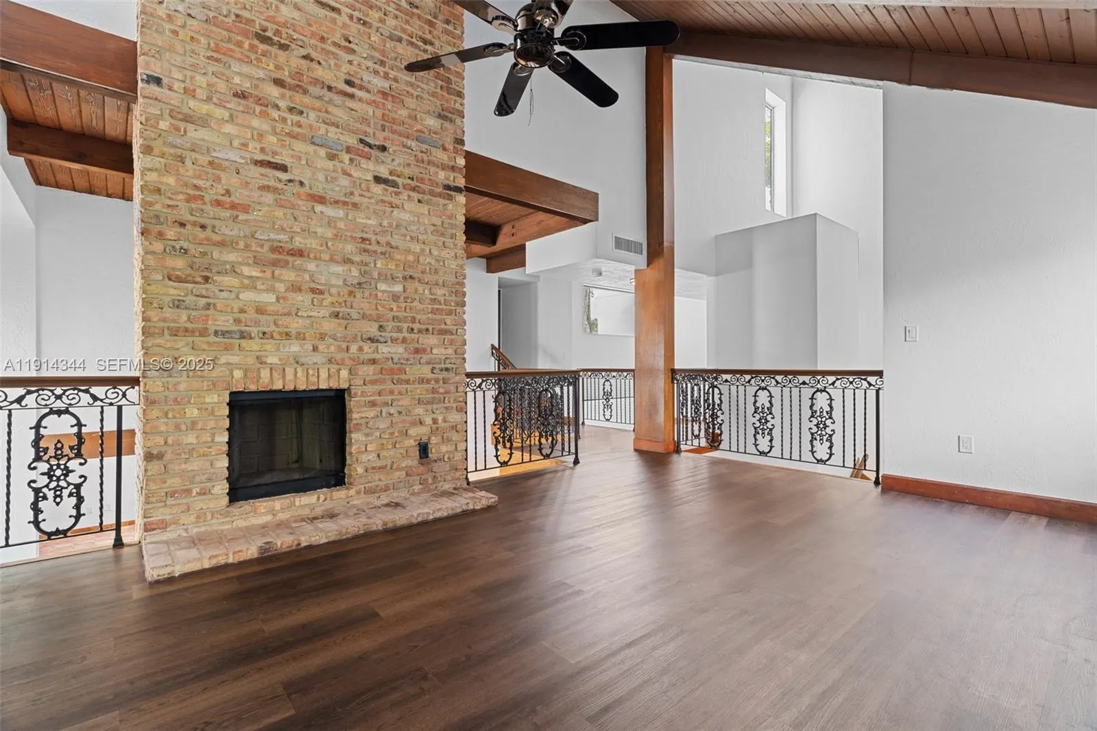 20215 W Oak Haven Circle