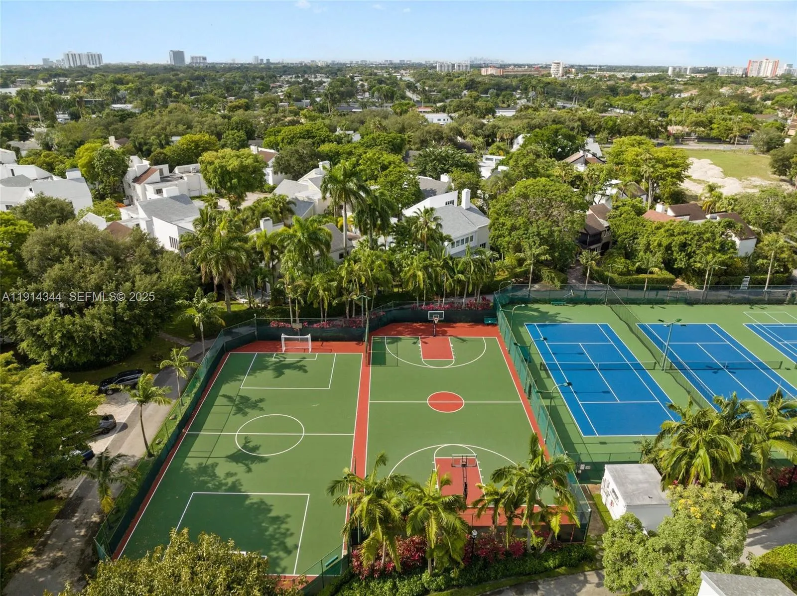 20215 W Oak Haven Circle