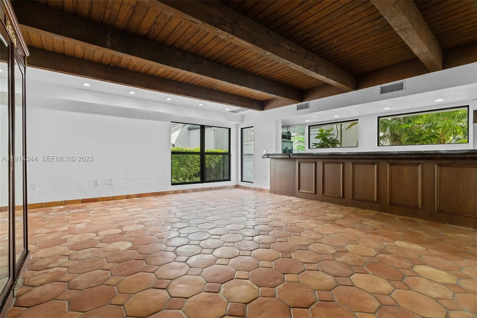 20215 W Oak Haven Circle