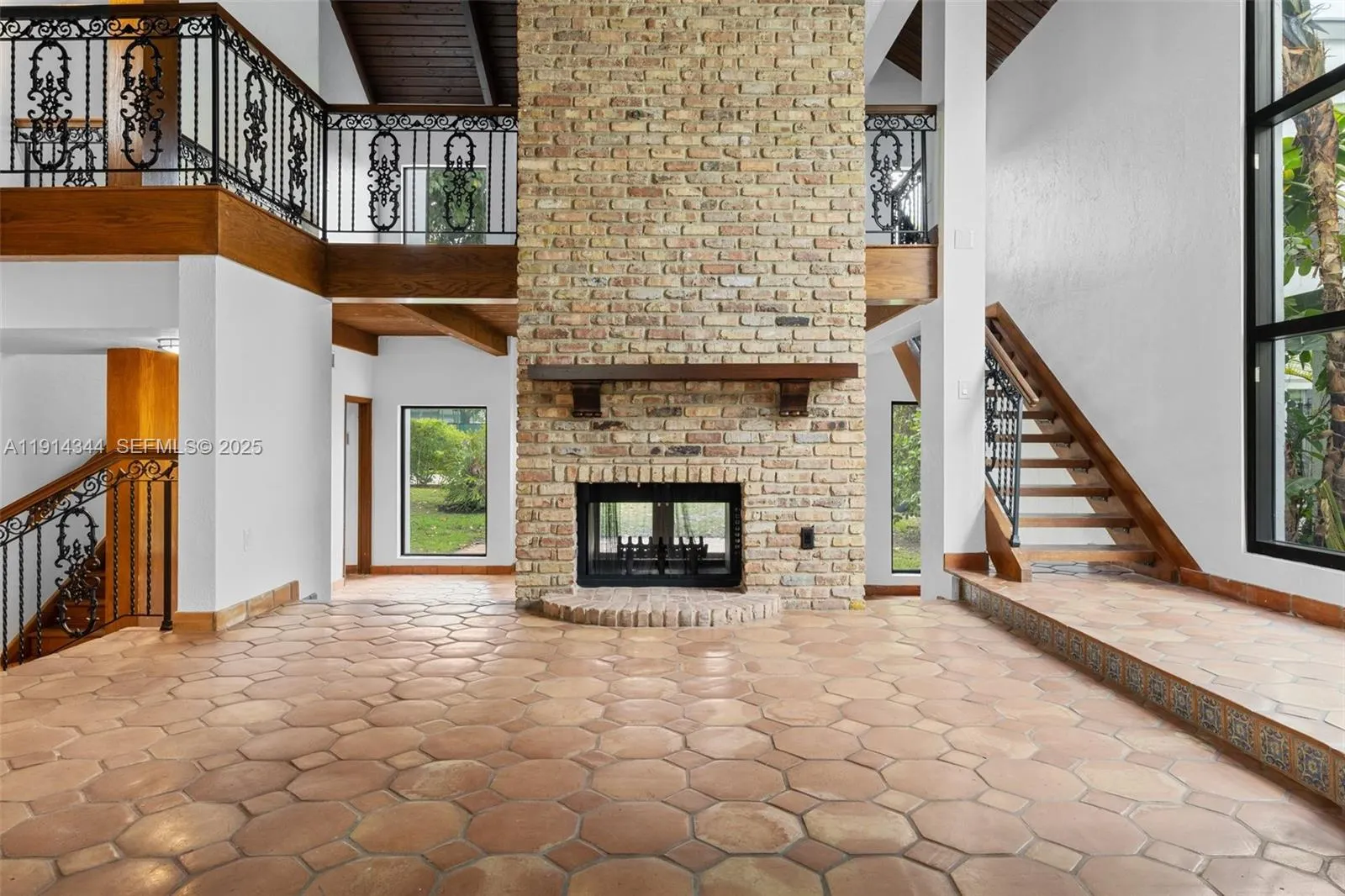 20215 W Oak Haven Circle