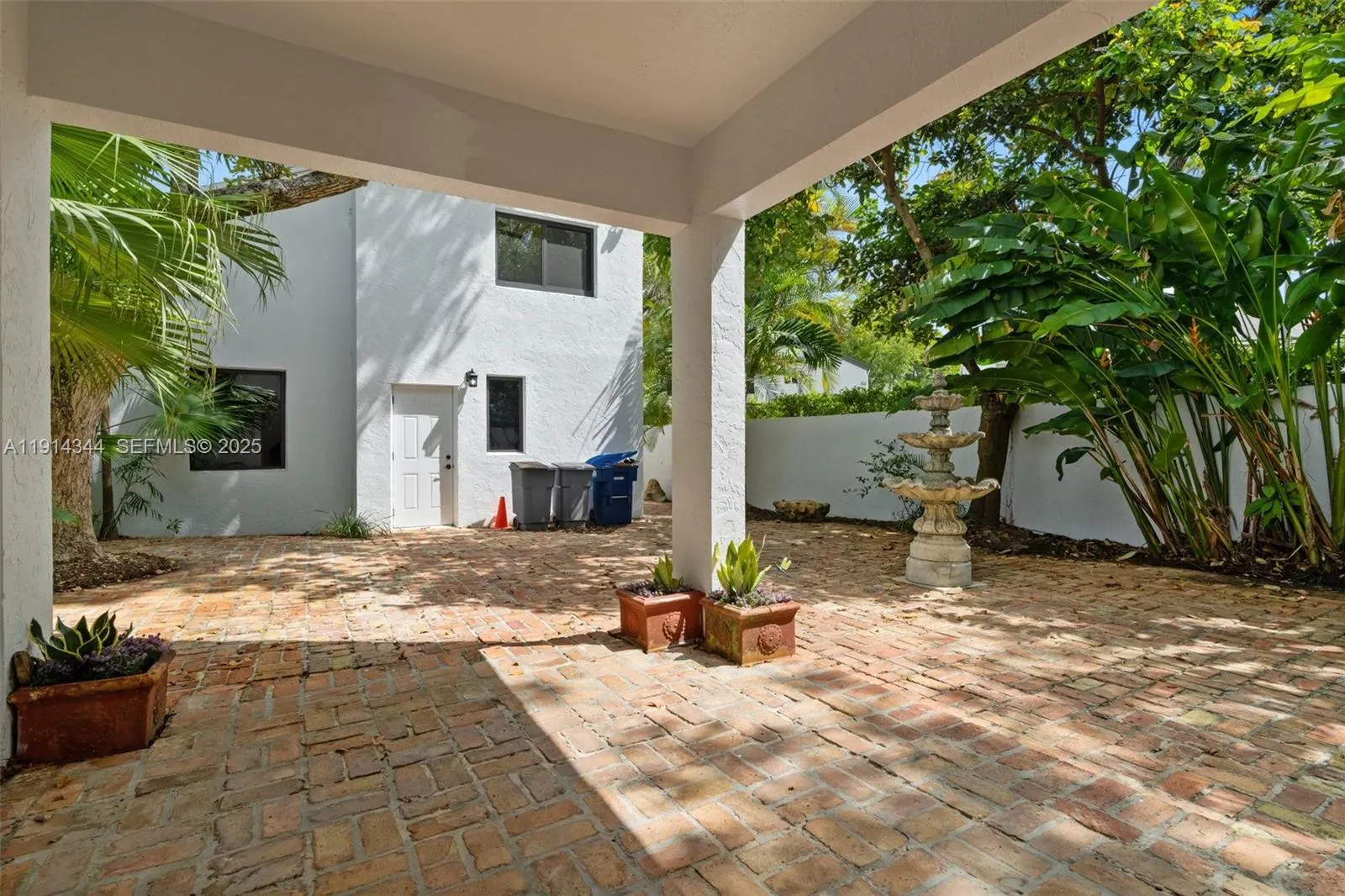 20215 W Oak Haven Circle