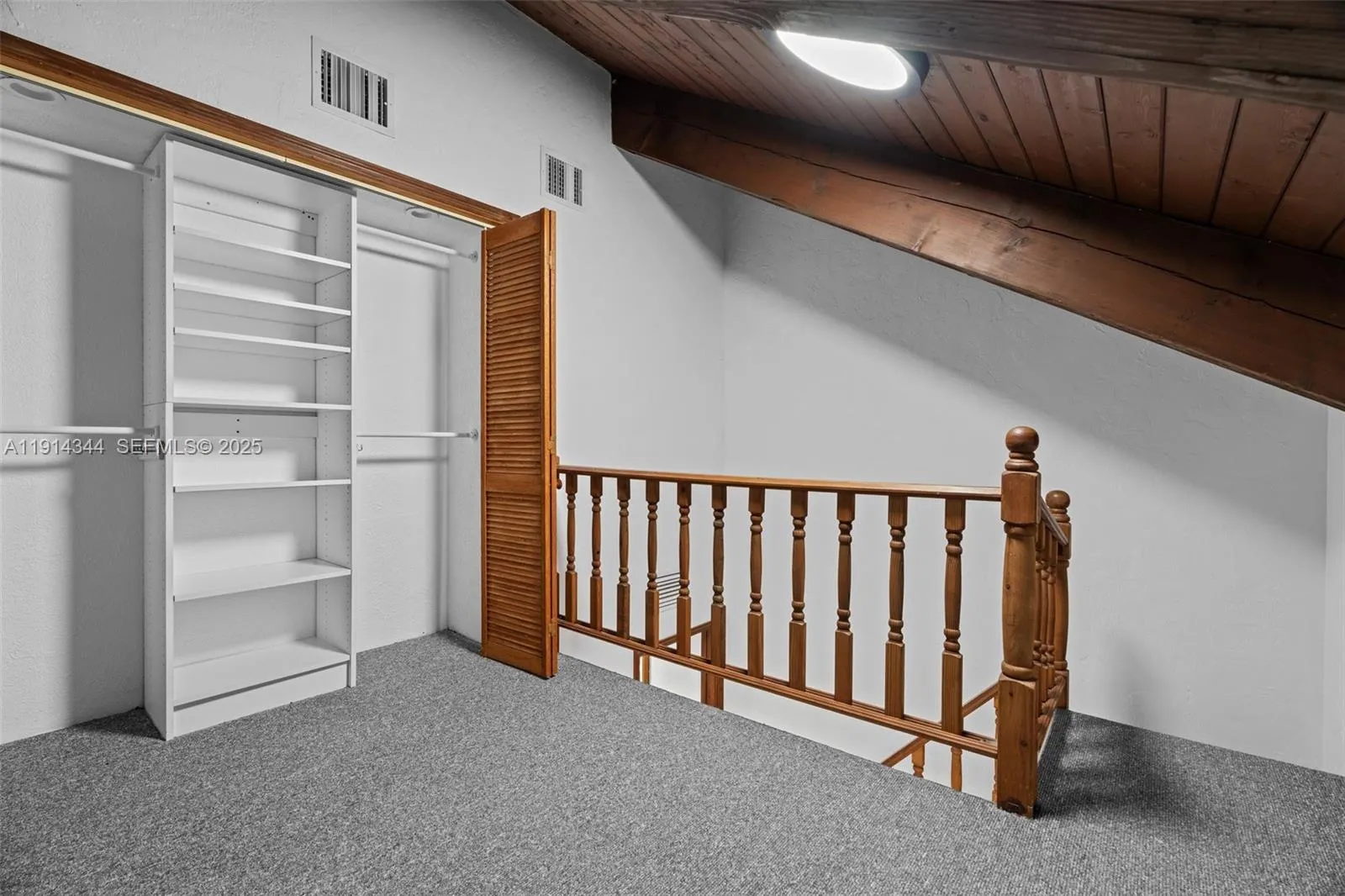 20215 W Oak Haven Circle