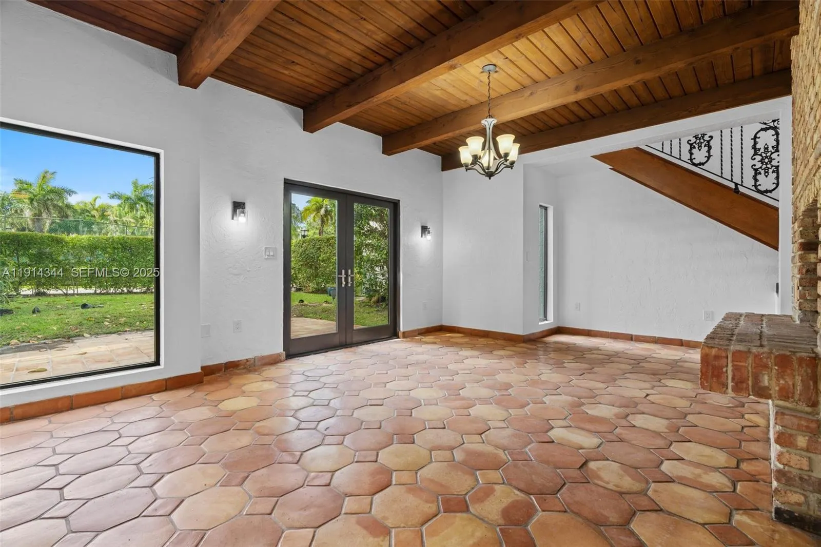 20215 W Oak Haven Circle