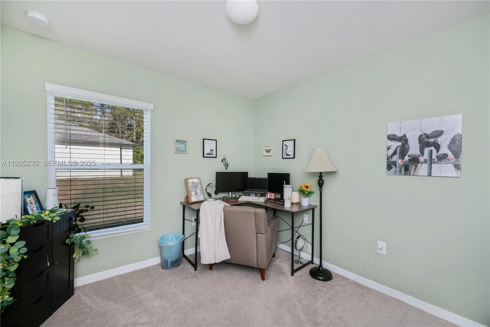 6058 S Moss Circle