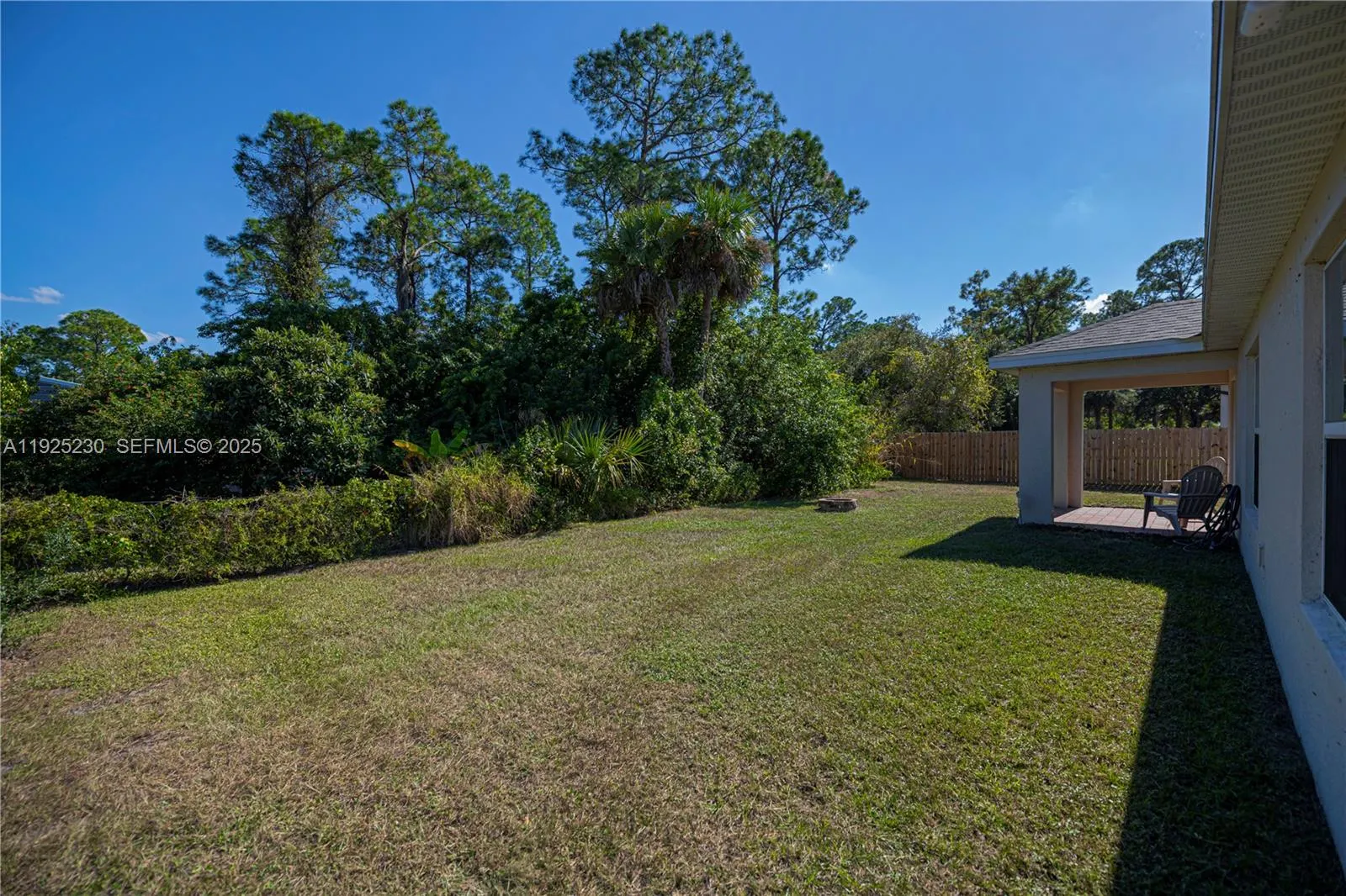 6058 S Moss Circle