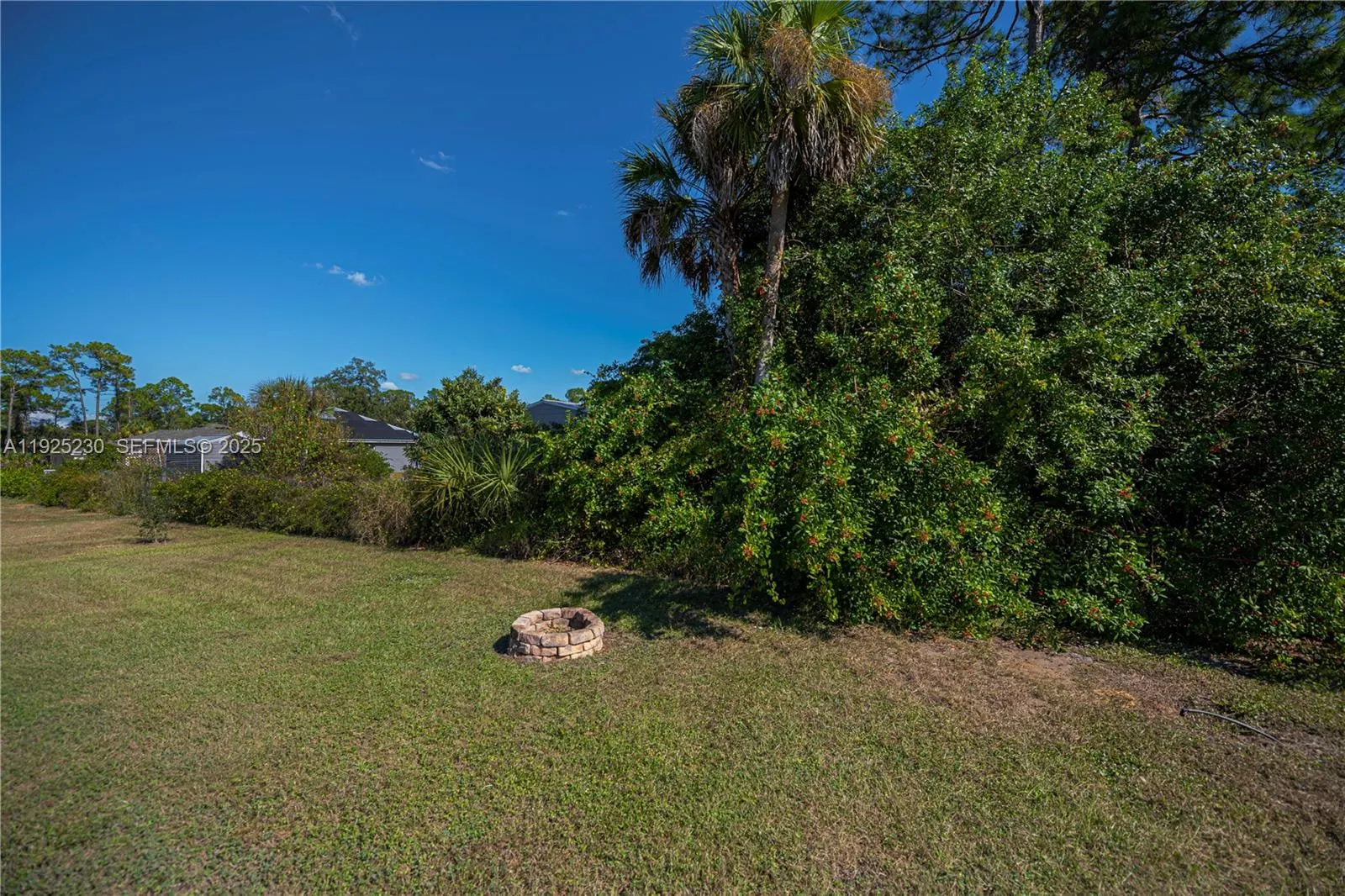 6058 S Moss Circle