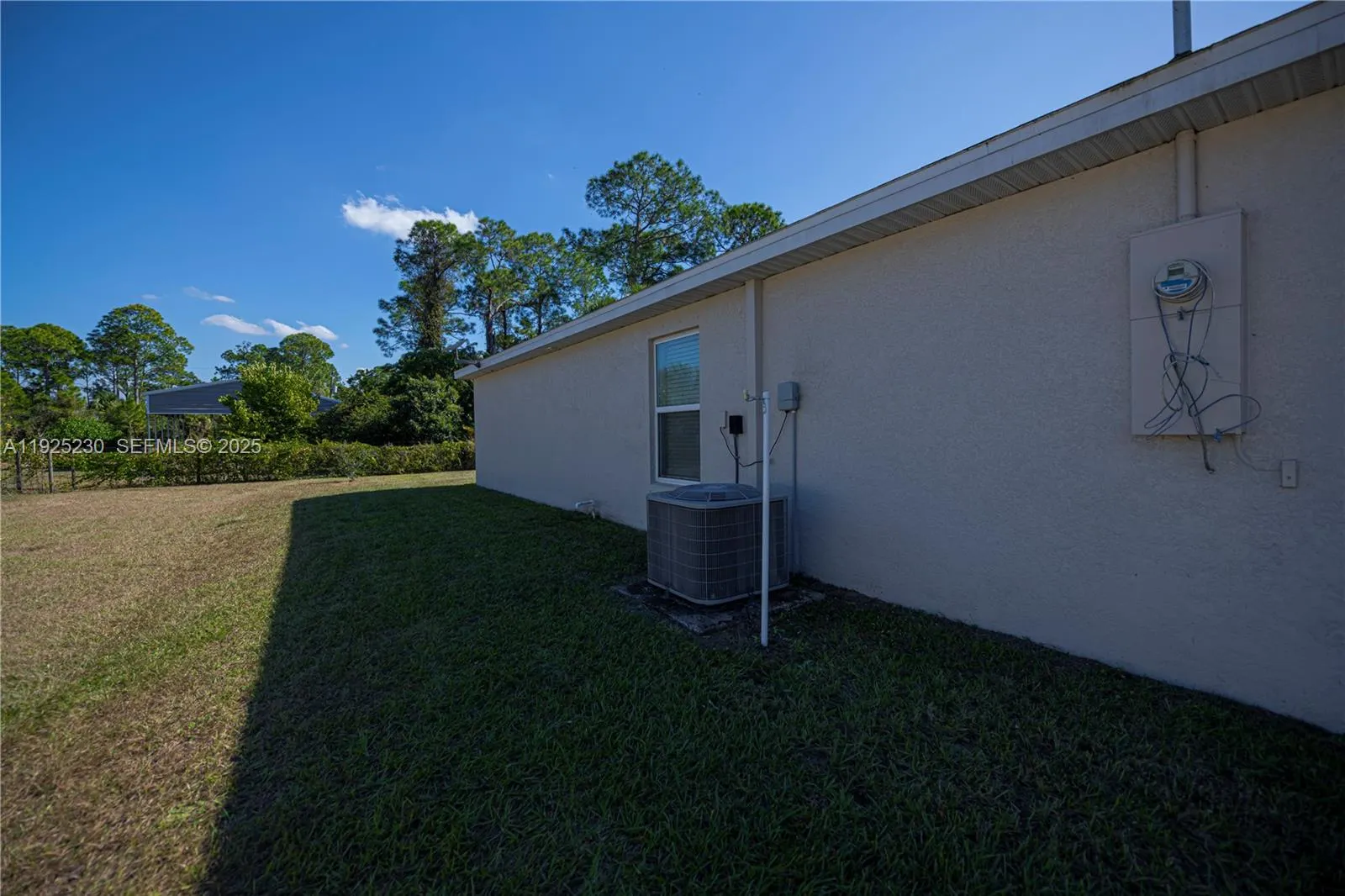 6058 S Moss Circle