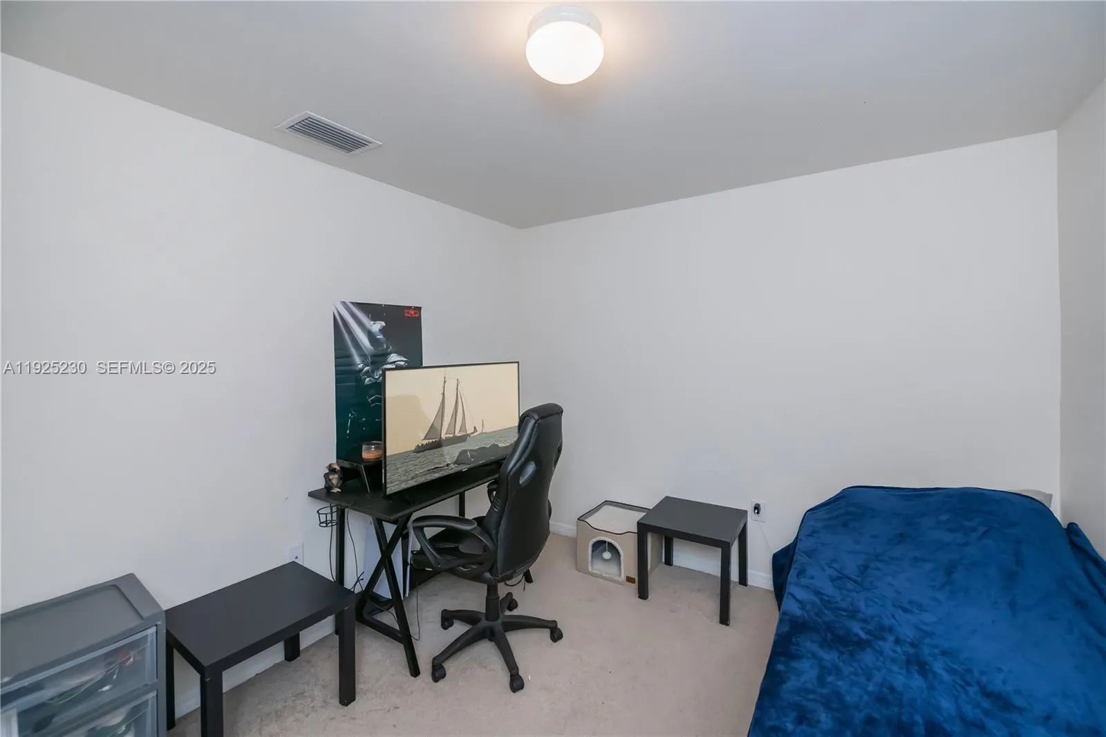 6058 S Moss Circle