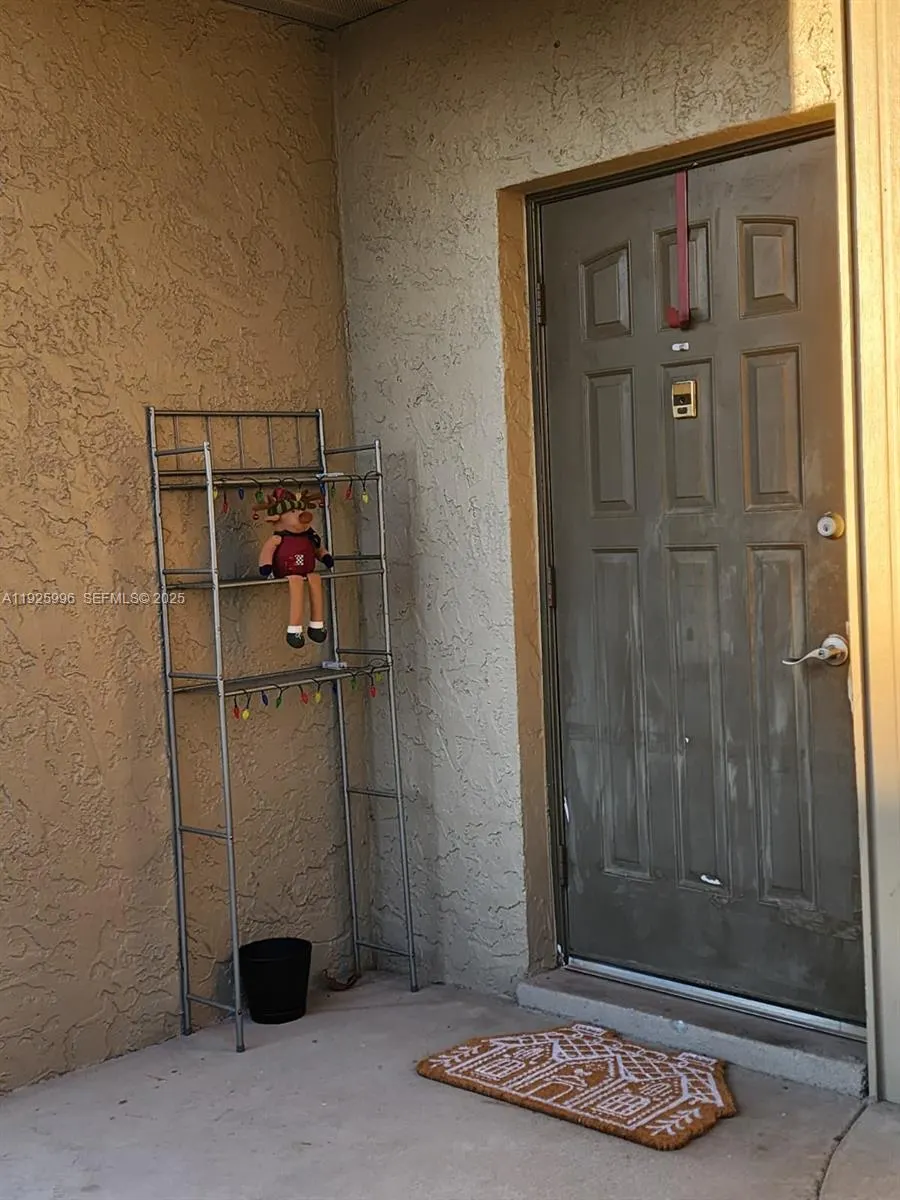 4789 Orange Grove Boulevard #5