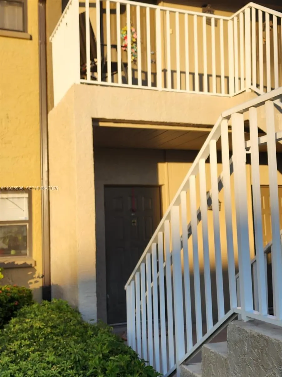 4789 Orange Grove Boulevard #5