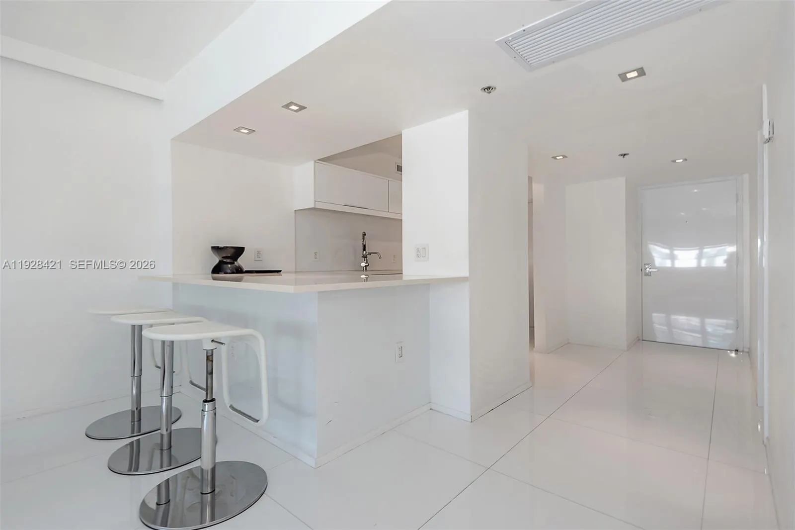 100 Lincoln Road #839
