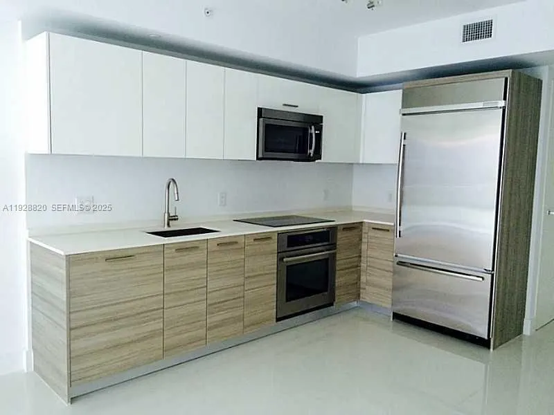 1300 Brickell Bay Drive #1100