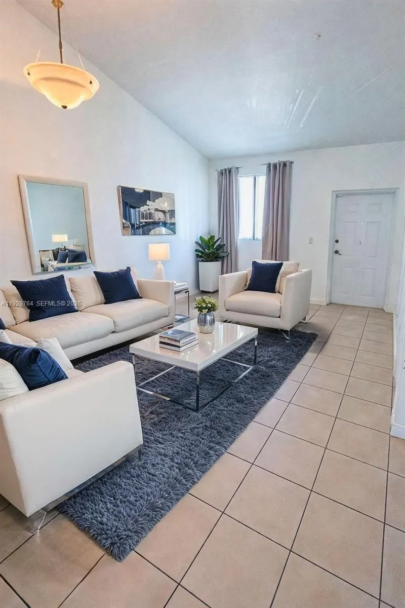 2811 SE 17th Avenue #210