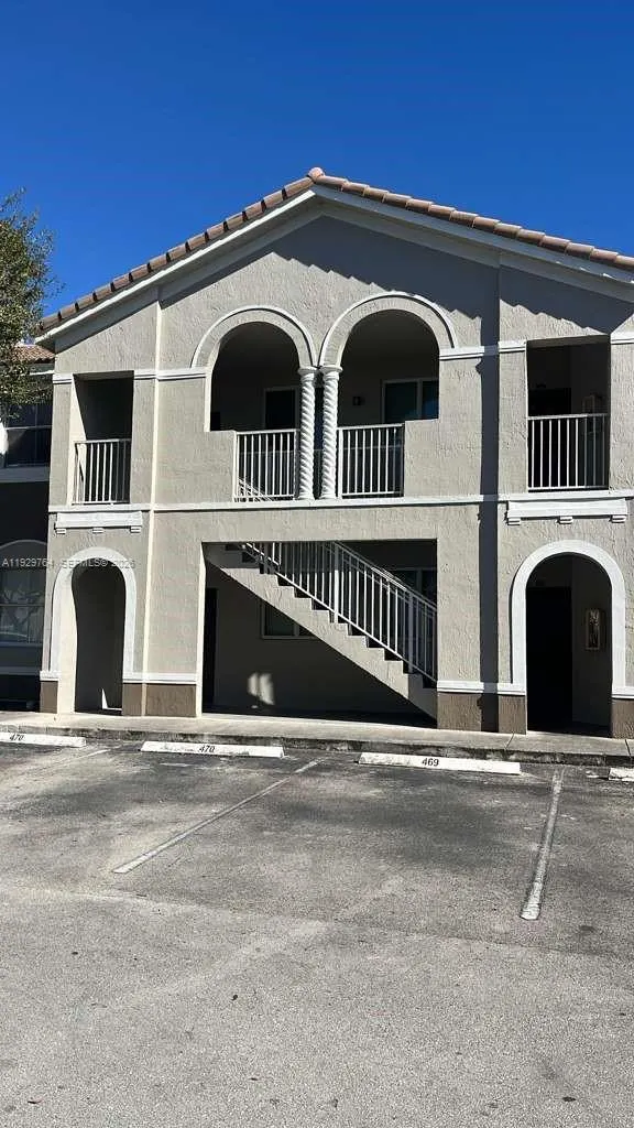 2811 SE 17th Avenue #210