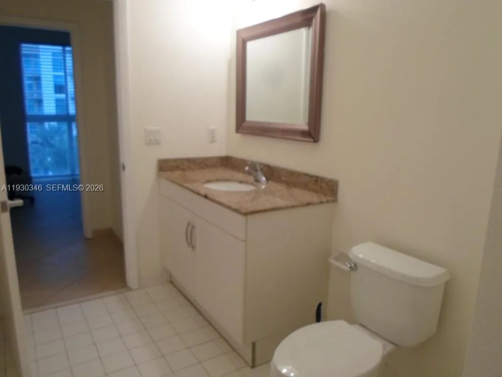 7275 SW 90th Way #G 611