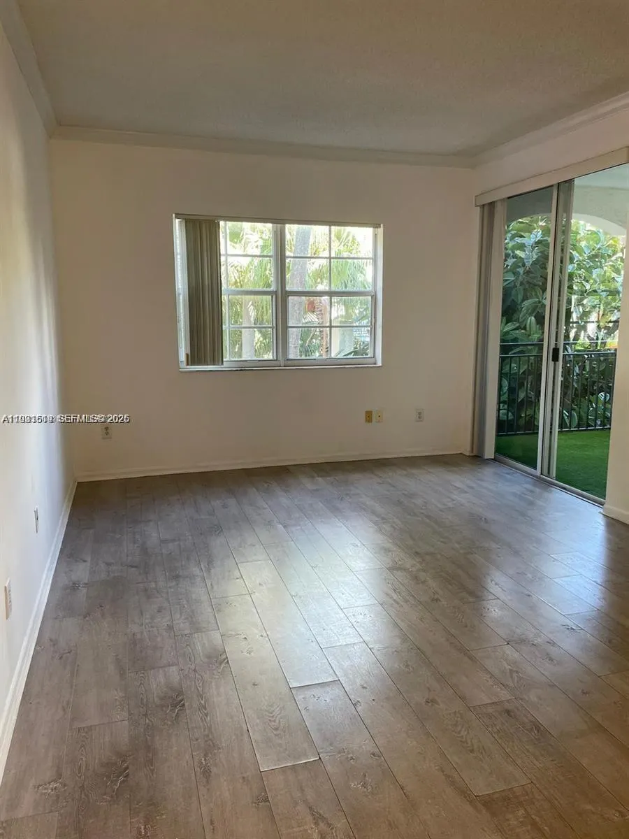 3105 NE 184th Street #7202