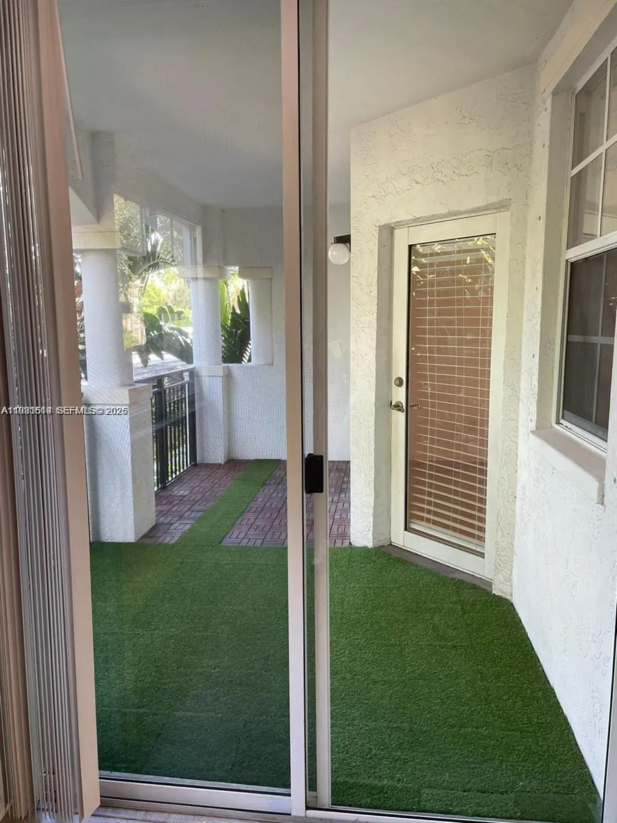 3105 NE 184th Street #7202