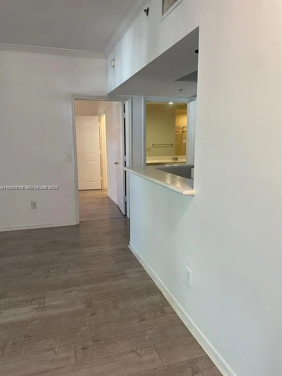 3105 NE 184th Street #7202