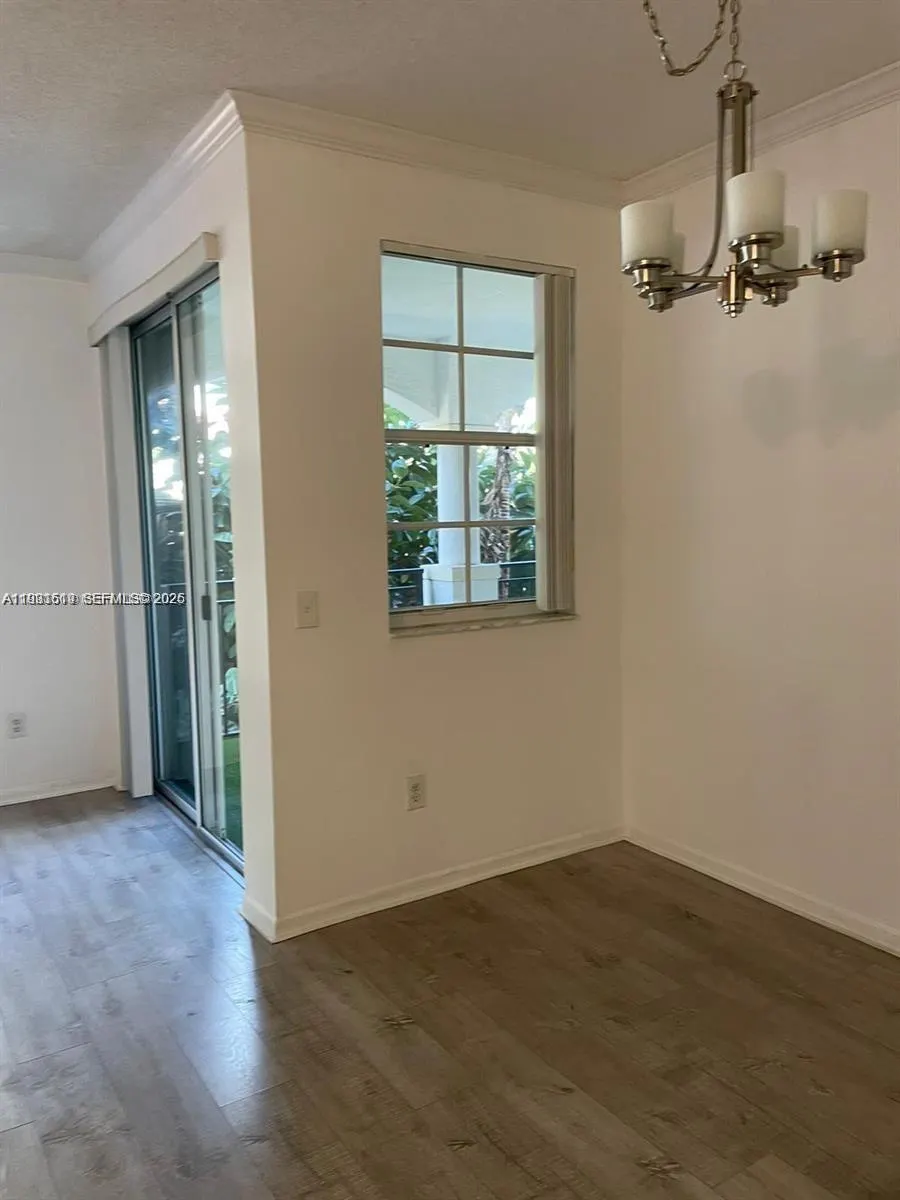 3105 NE 184th Street #7202