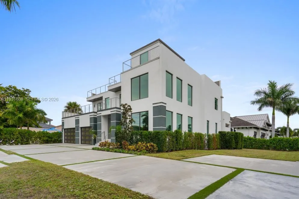 3800 Crayton Road