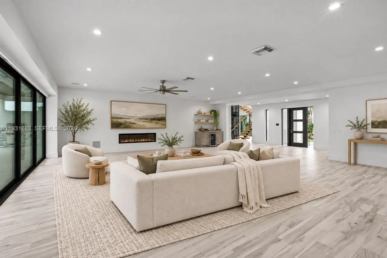 3800 Crayton Road