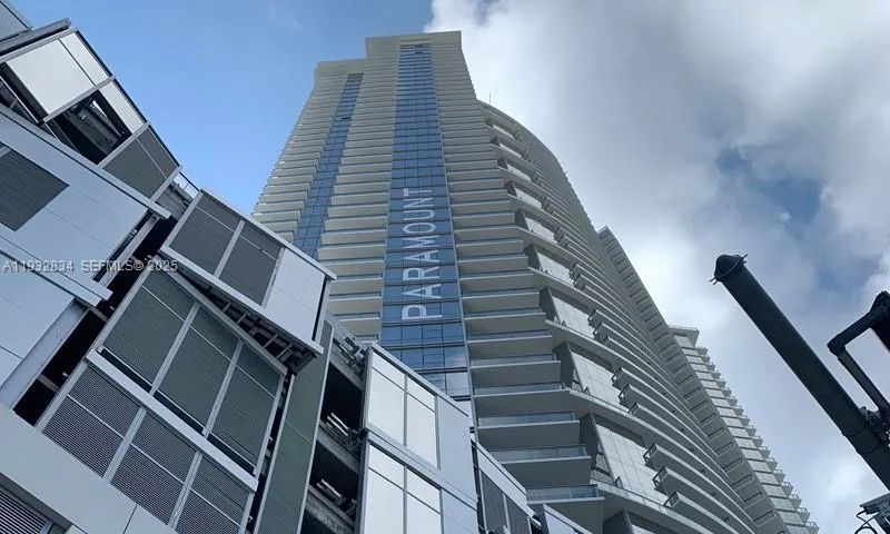 851 NE 1st Avenue #412