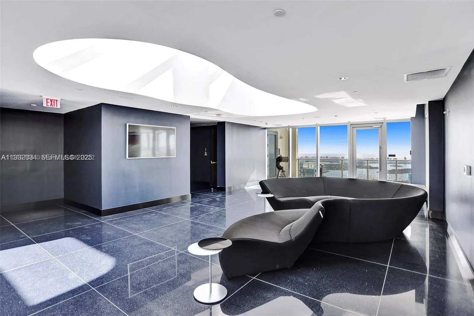 851 NE 1st Avenue #412