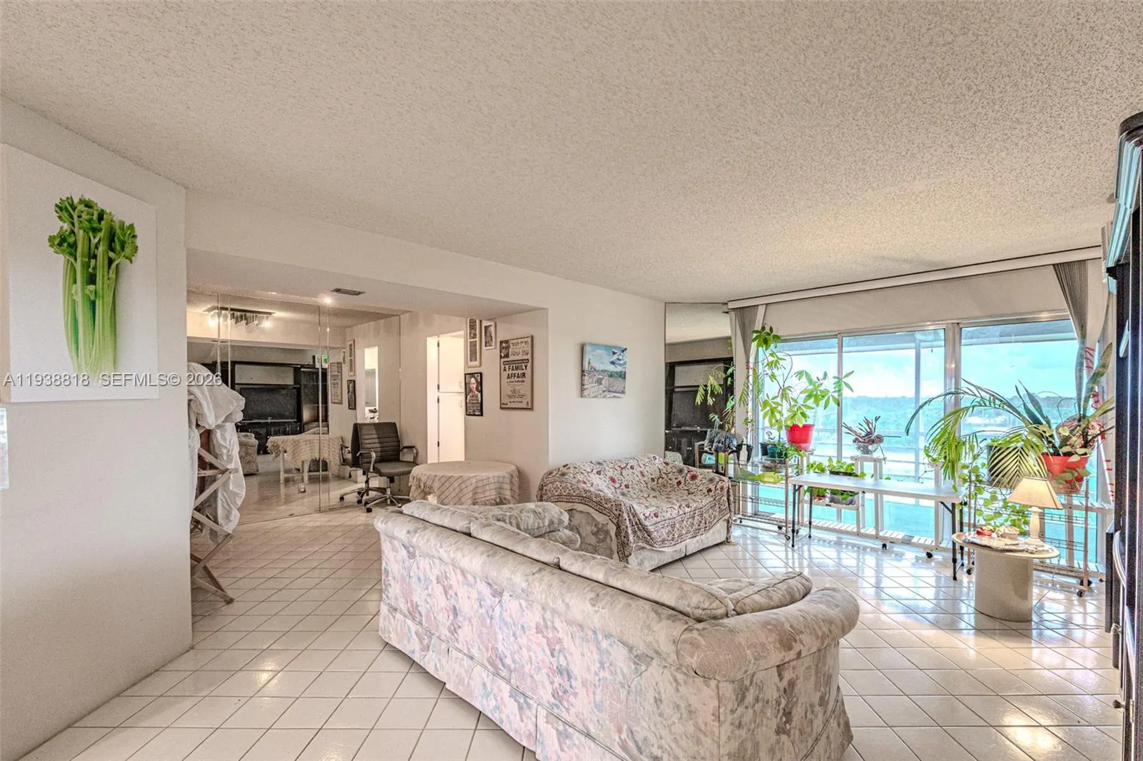 3959 Via Poinciana #605
